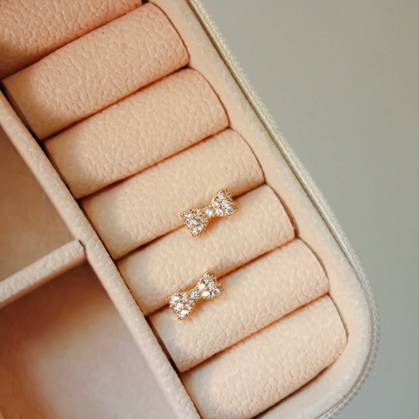 ARETES DE LAZO