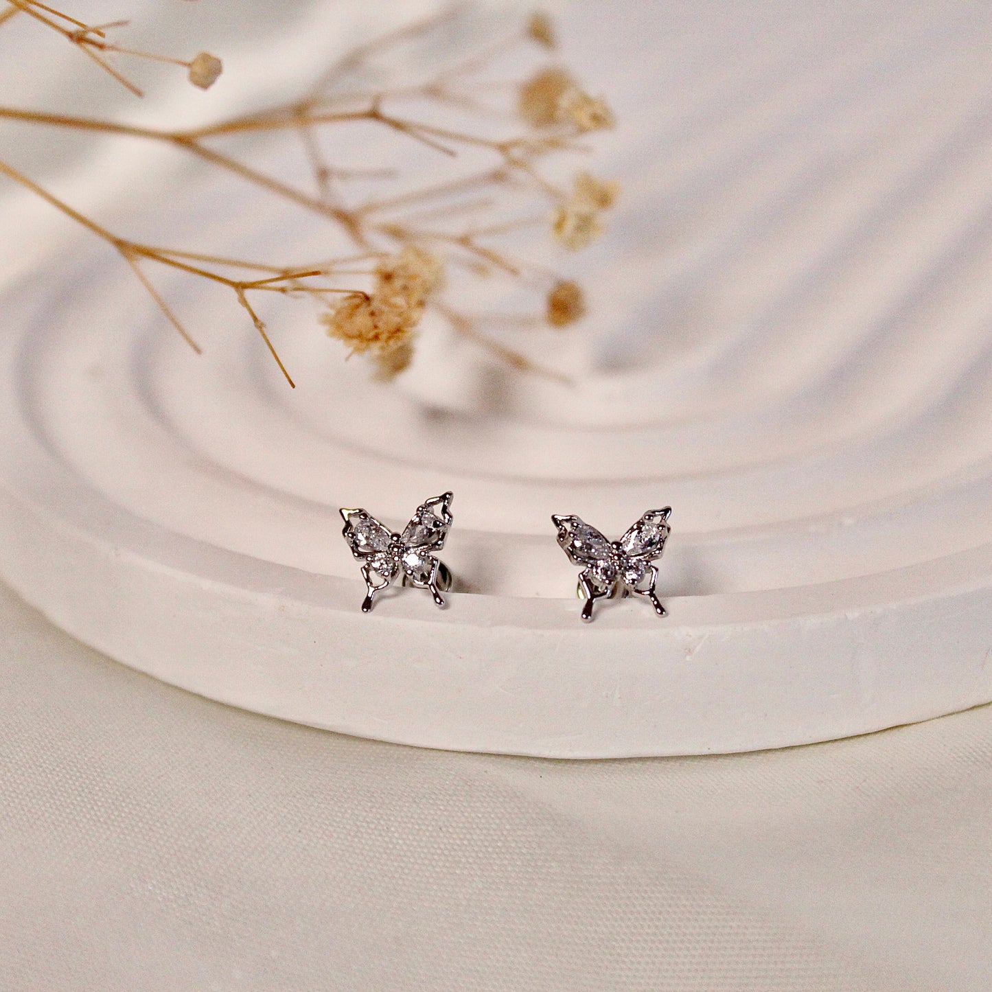 ARETES SILVER BUTTERFLY