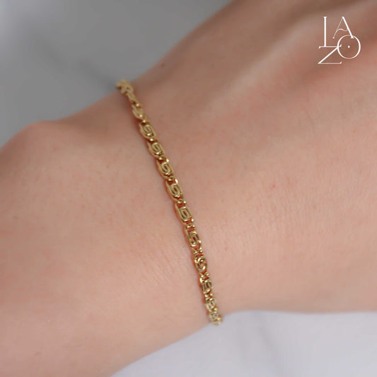 PULSERA ALMENA DORADA
