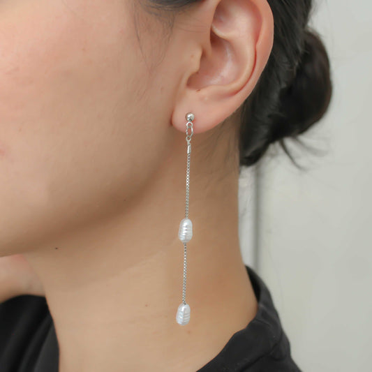 ARETES DE PERLAS PLATEADOS