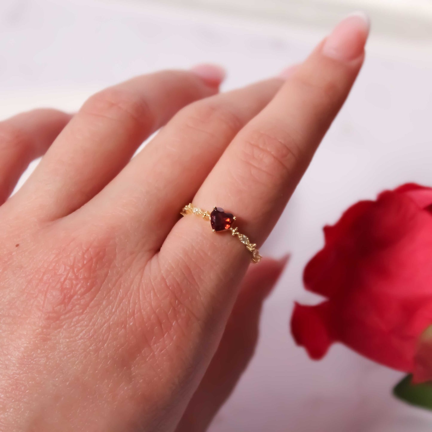 ANILLO CORAZÓN ROJO